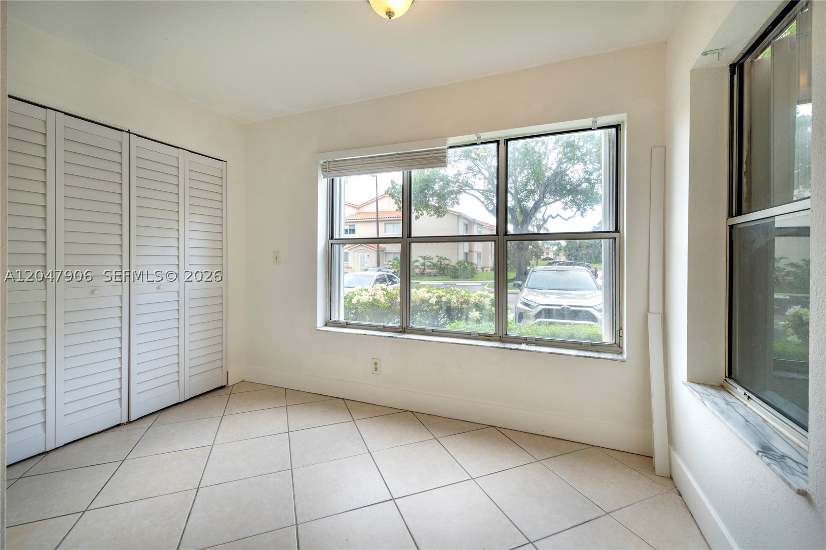 CORAL KEY CONDO - Residential