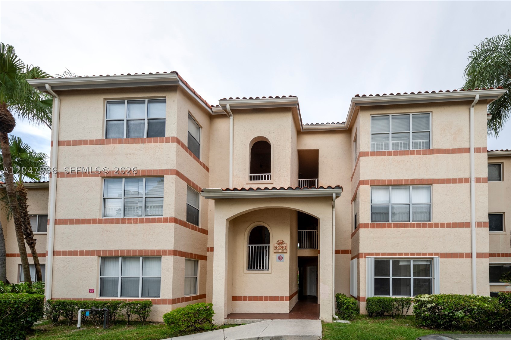 CORAL KEY CONDO - Residential