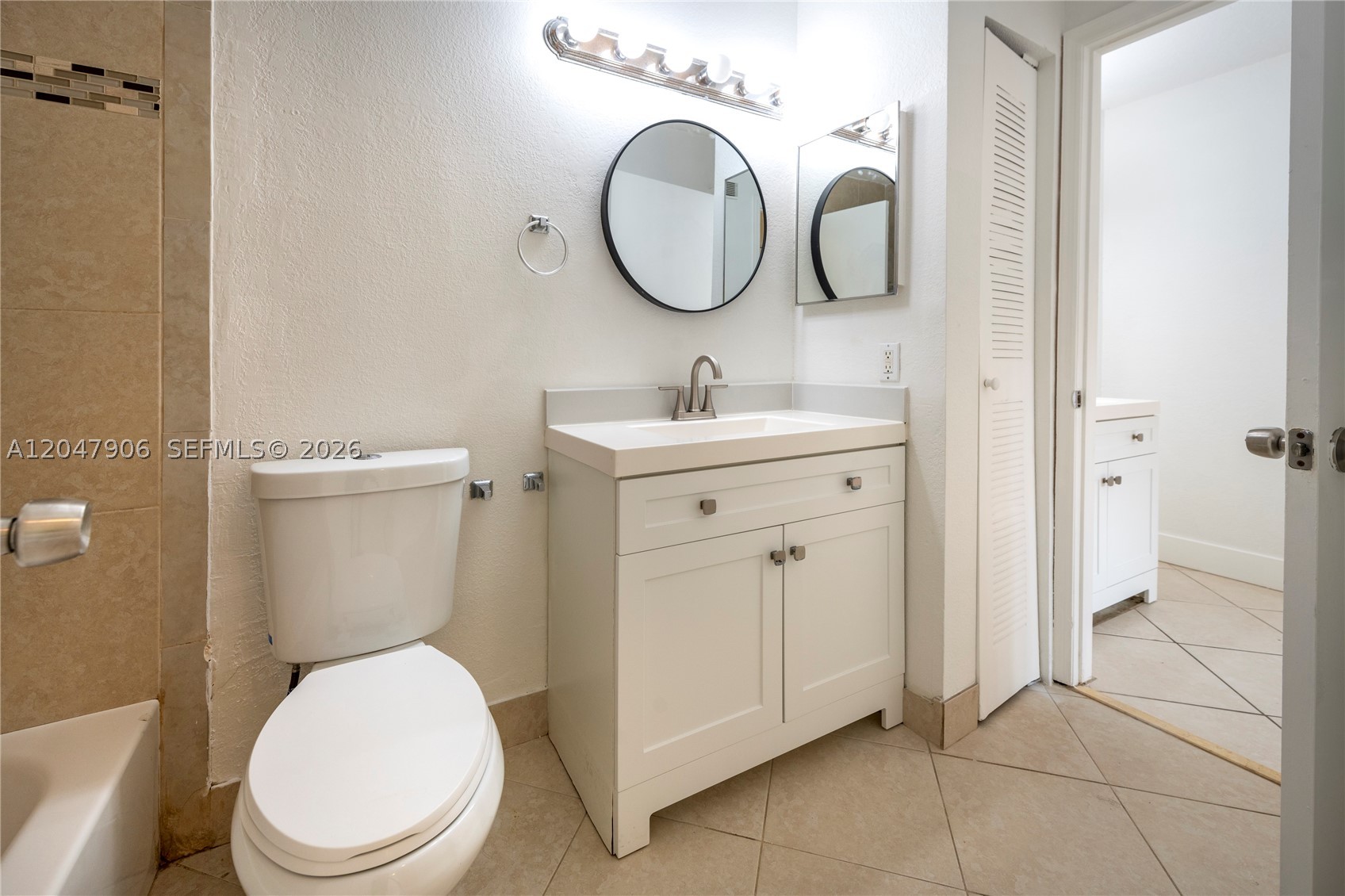 CORAL KEY CONDO - Residential