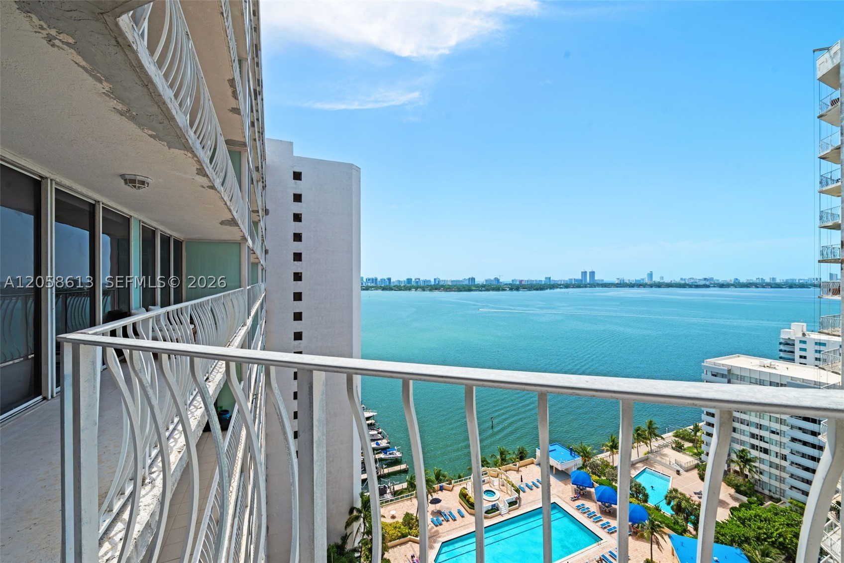 THE GRANDVIEW PALACE COND - Residential