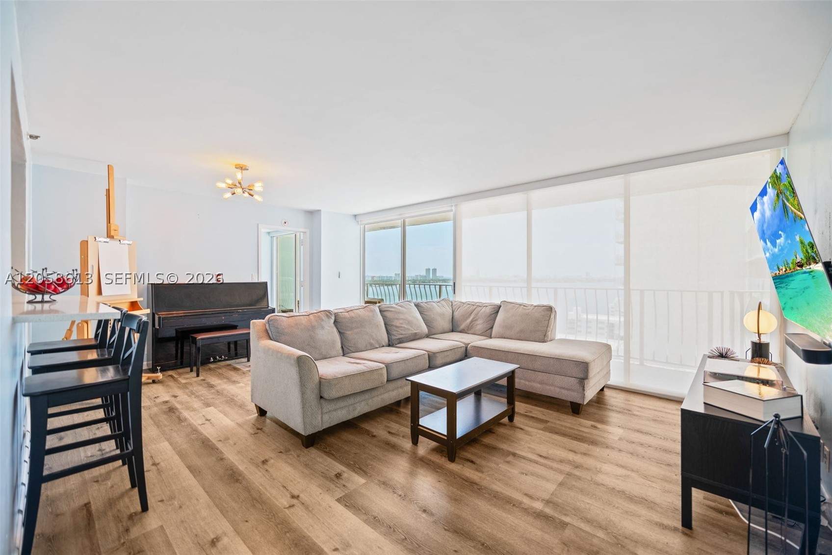 THE GRANDVIEW PALACE COND - Residential
