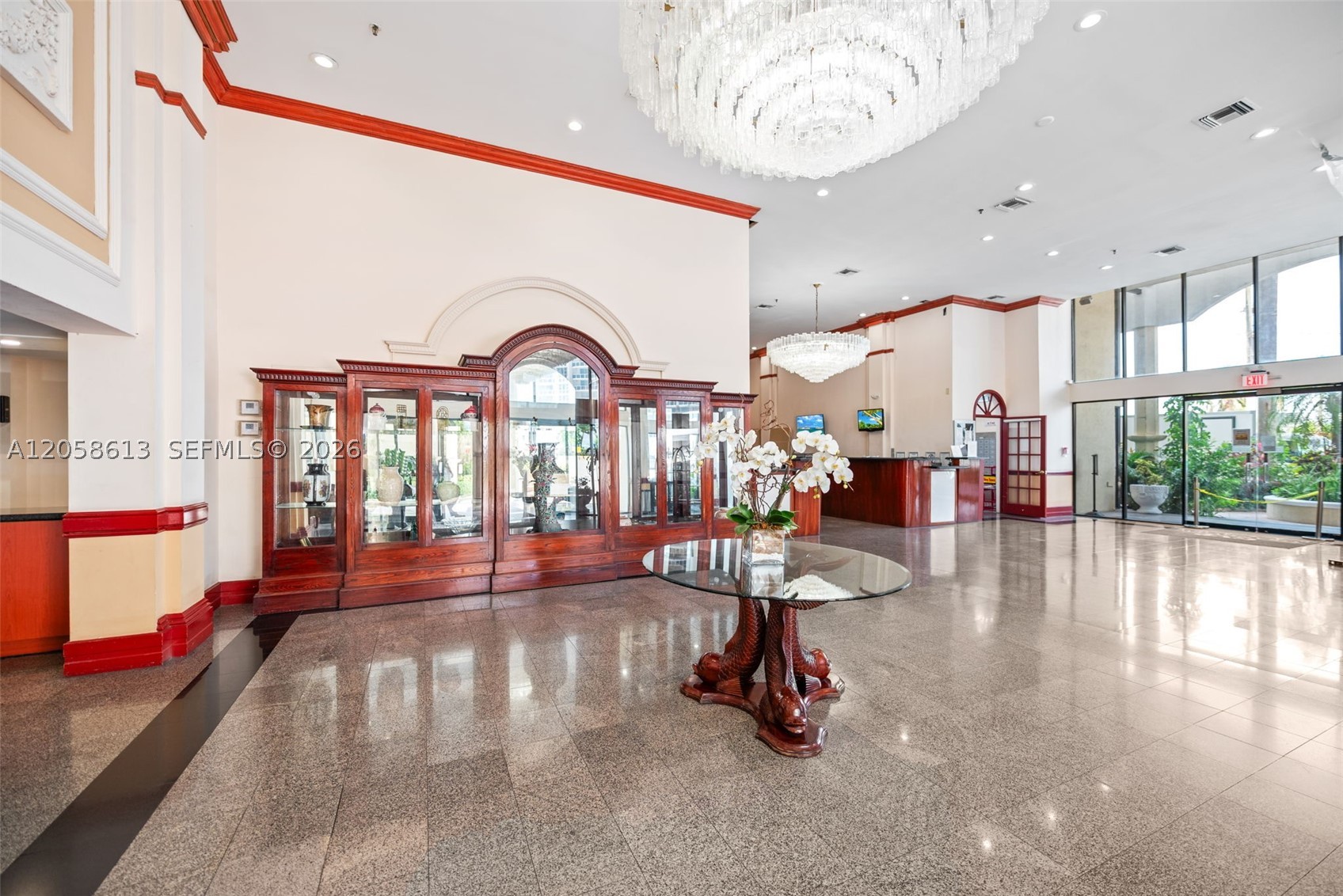 THE GRANDVIEW PALACE COND - Residential