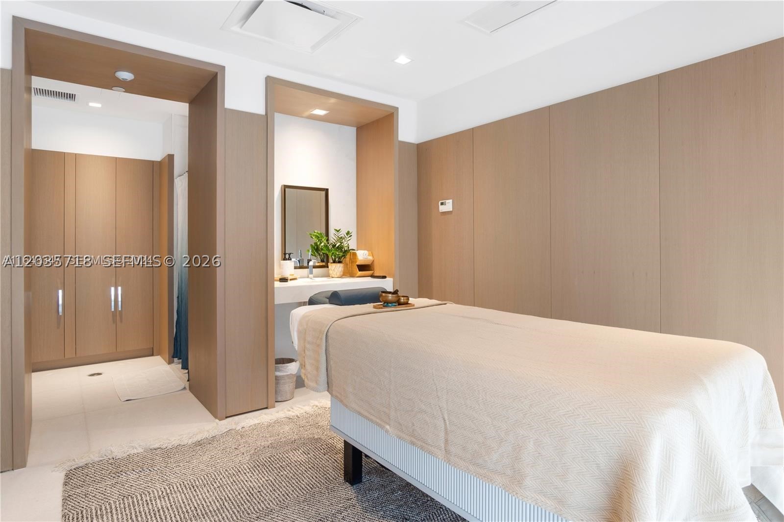 ESCOTTONIA PARK - Residential Lease