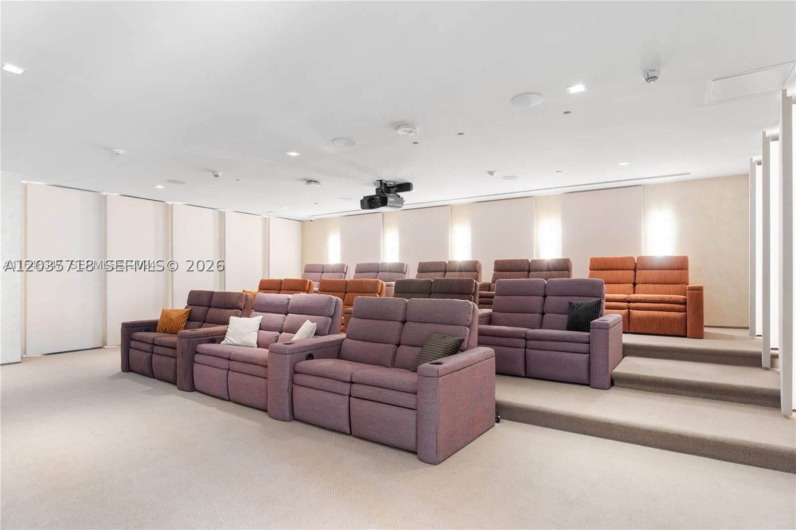 ESCOTTONIA PARK - Residential Lease