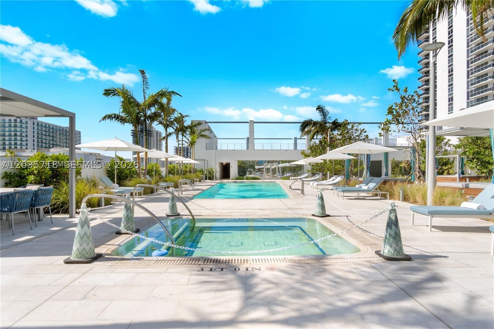 ESCOTTONIA PARK - Residential Lease