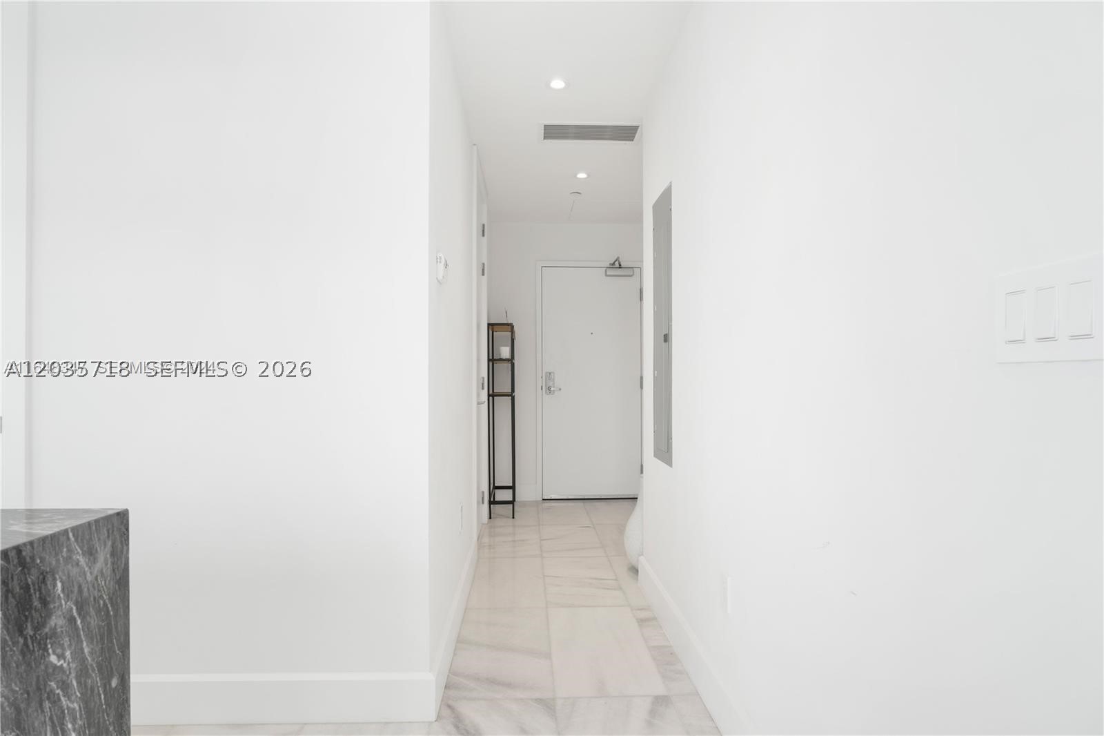 ESCOTTONIA PARK - Residential Lease