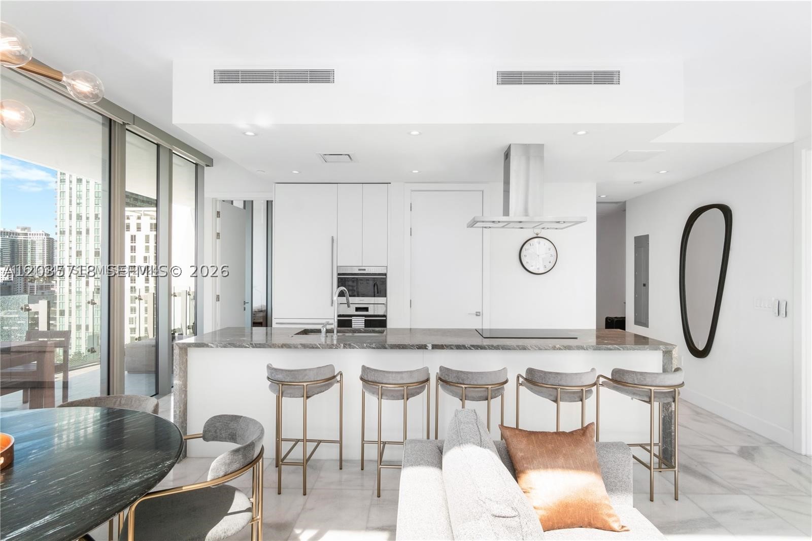 ESCOTTONIA PARK - Residential Lease