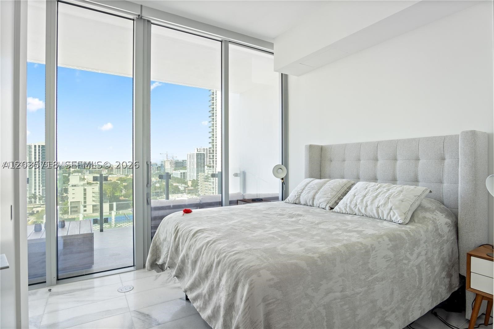 ESCOTTONIA PARK - Residential Lease