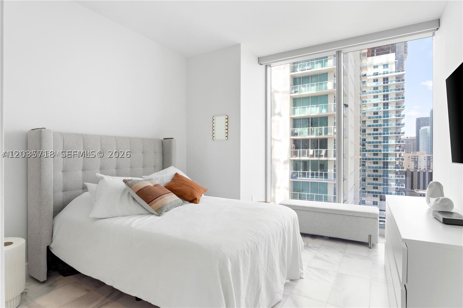 ESCOTTONIA PARK - Residential Lease