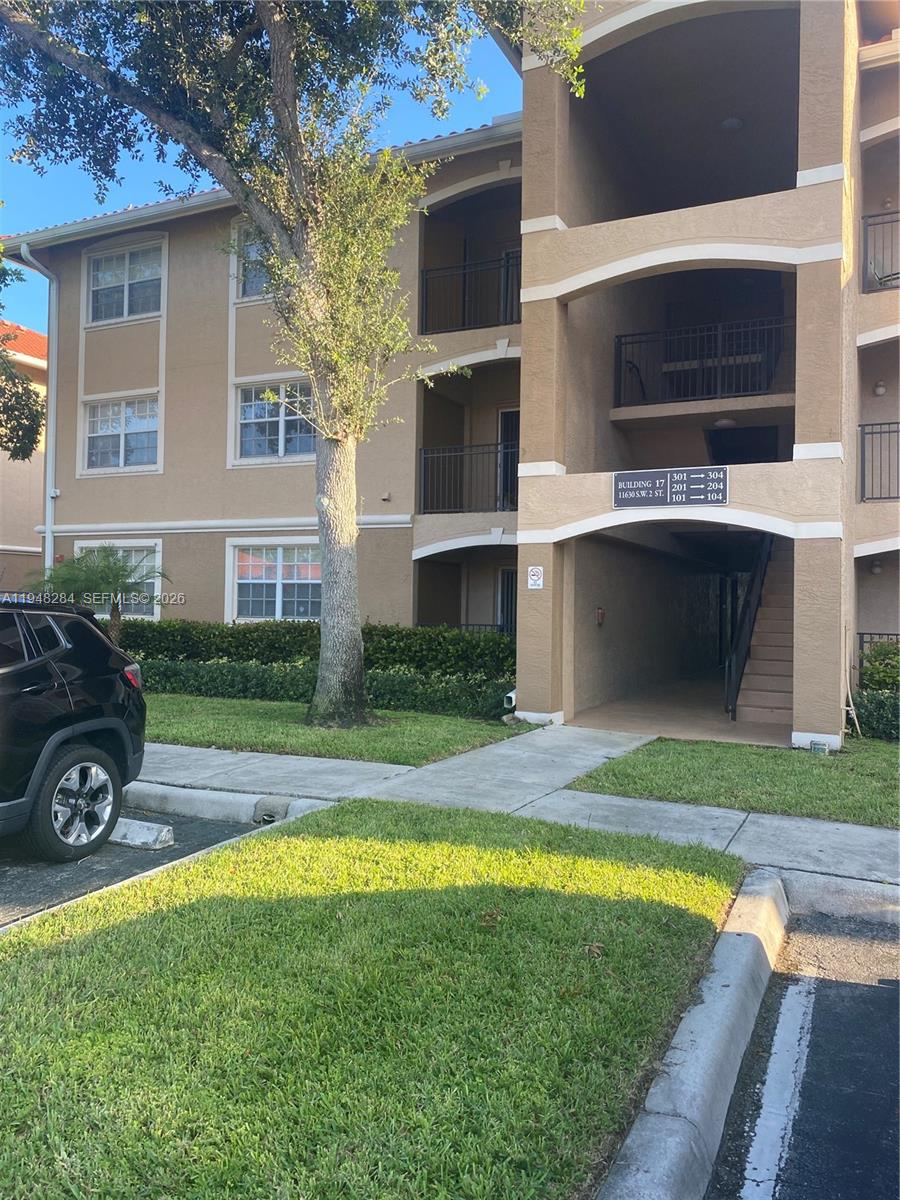 MARQUESA CONDO - Residential
