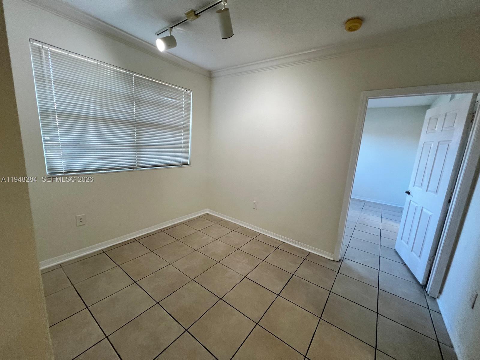 MARQUESA CONDO - Residential