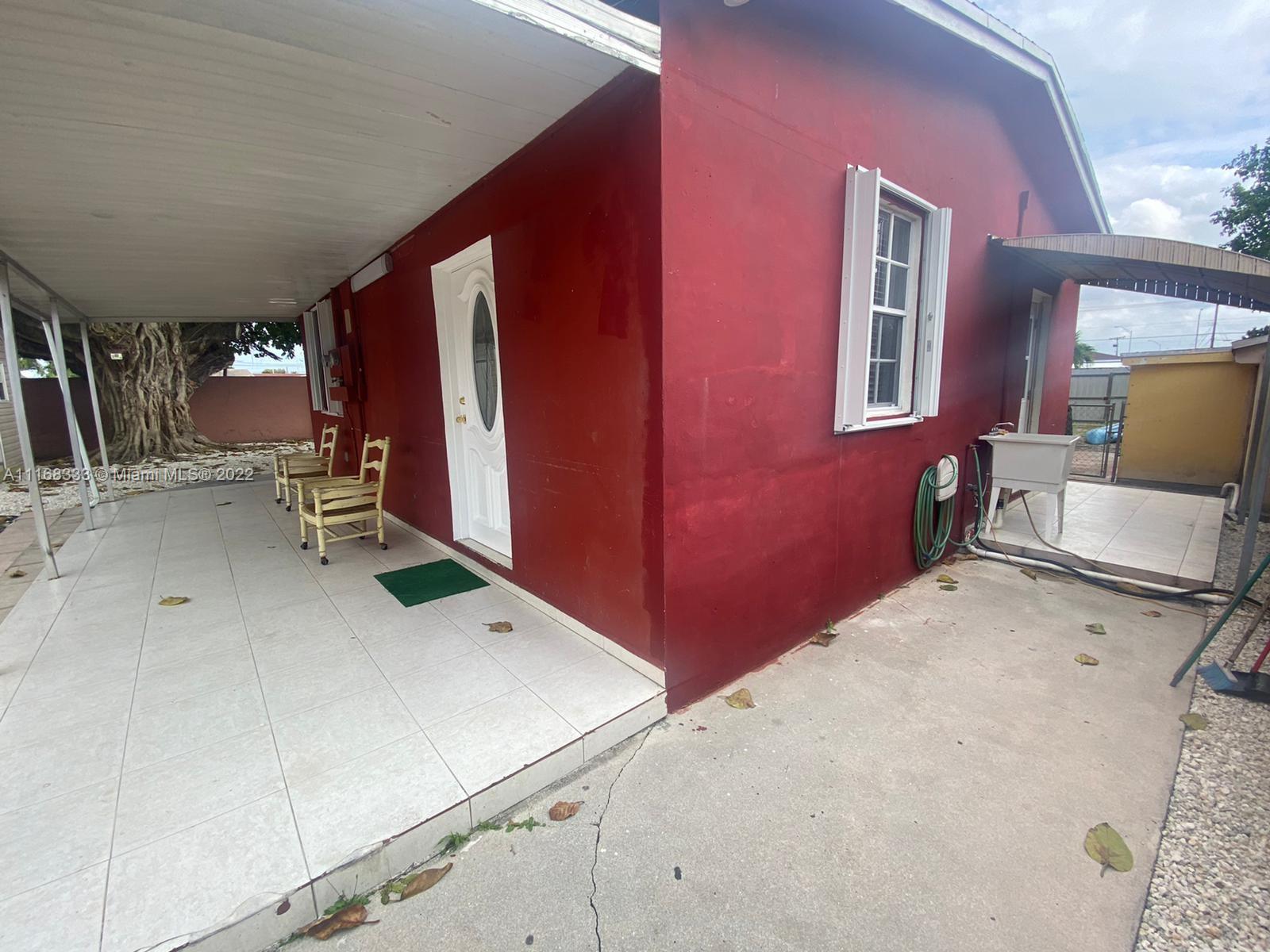 HIALEAH 9TH ADDN - Residential Lease