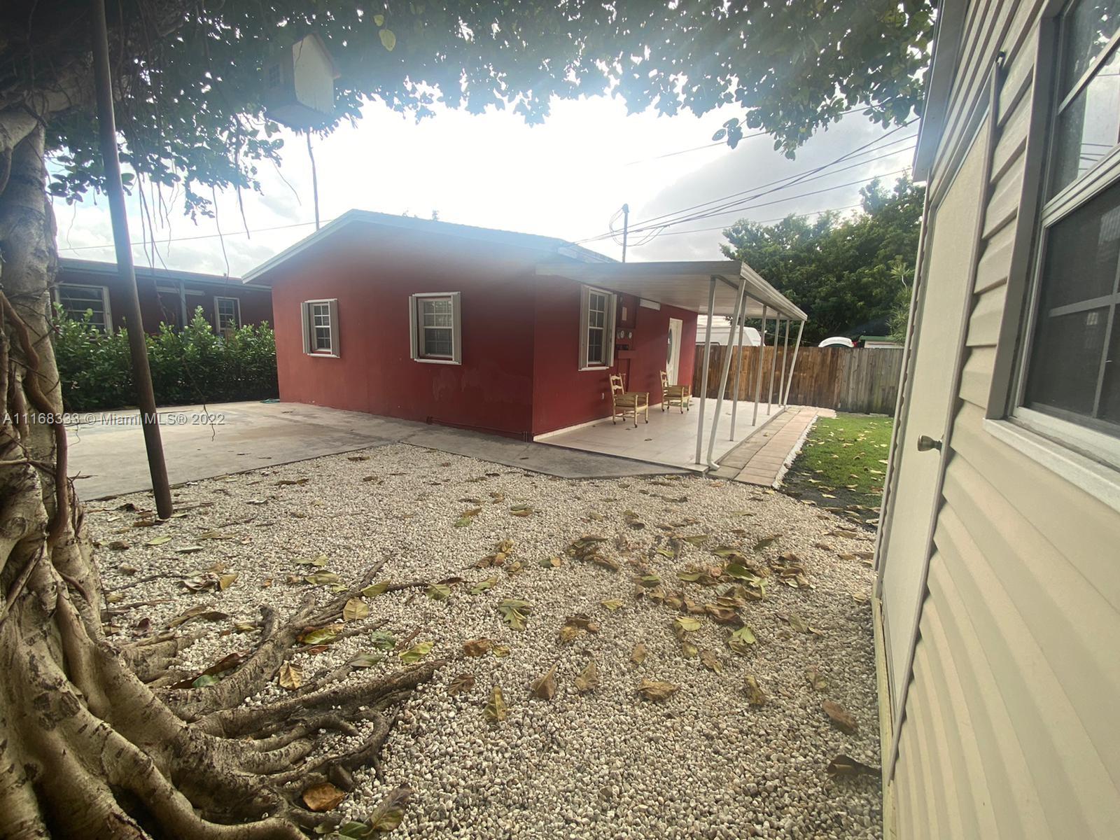 HIALEAH 9TH ADDN - Residential Lease