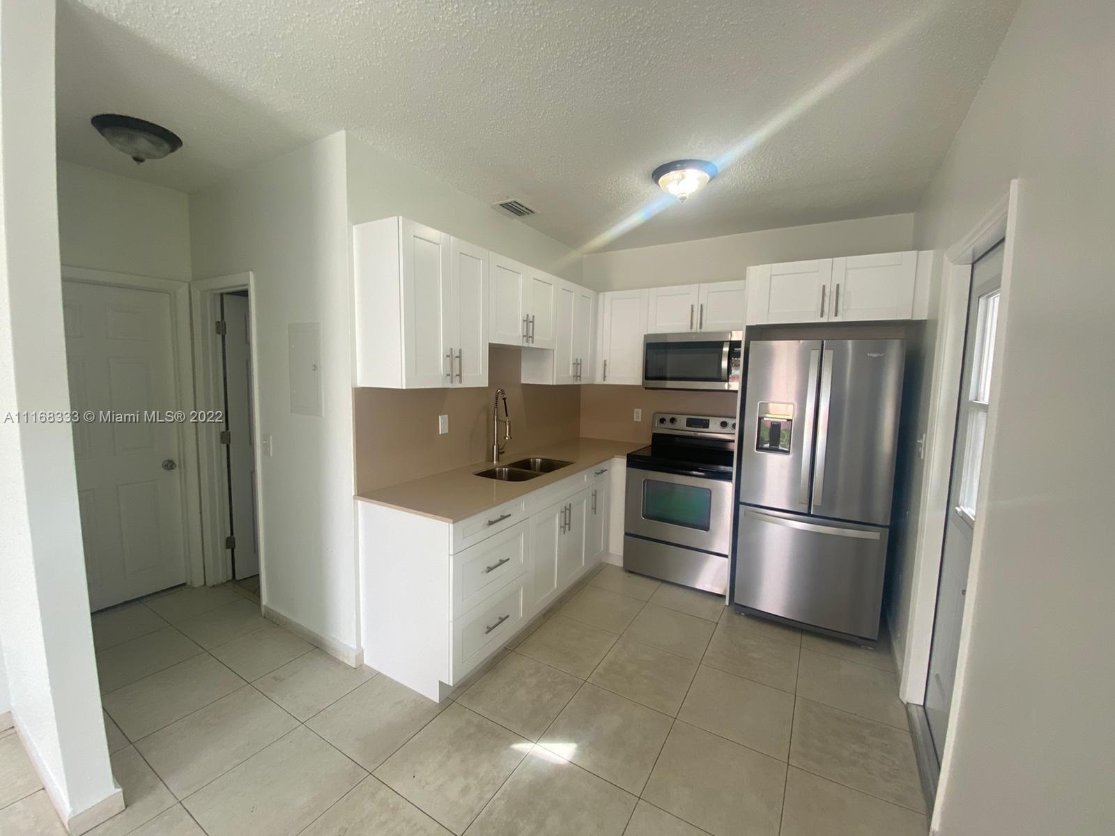 HIALEAH 9TH ADDN - Residential Lease