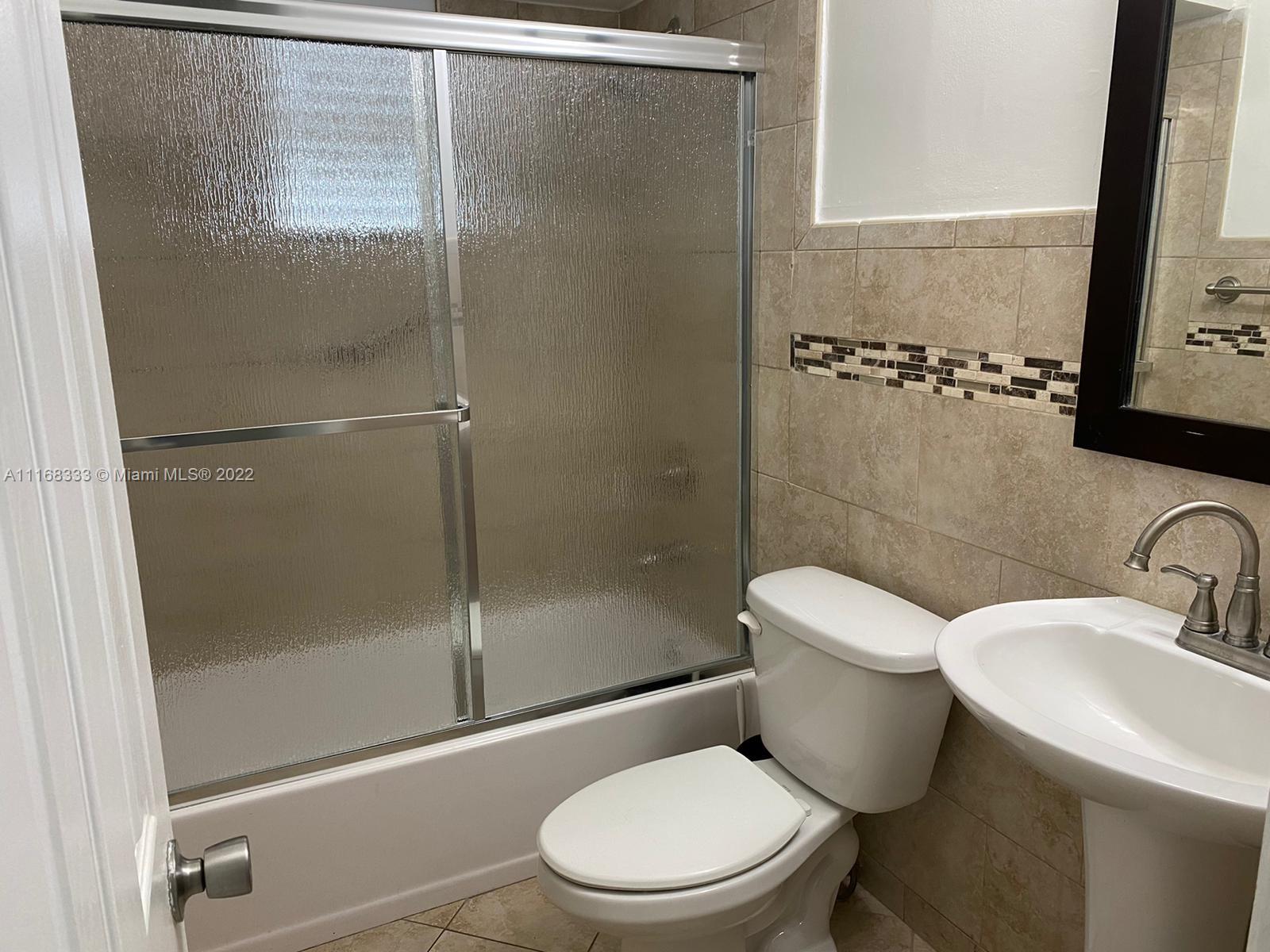 HIALEAH 9TH ADDN - Residential Lease
