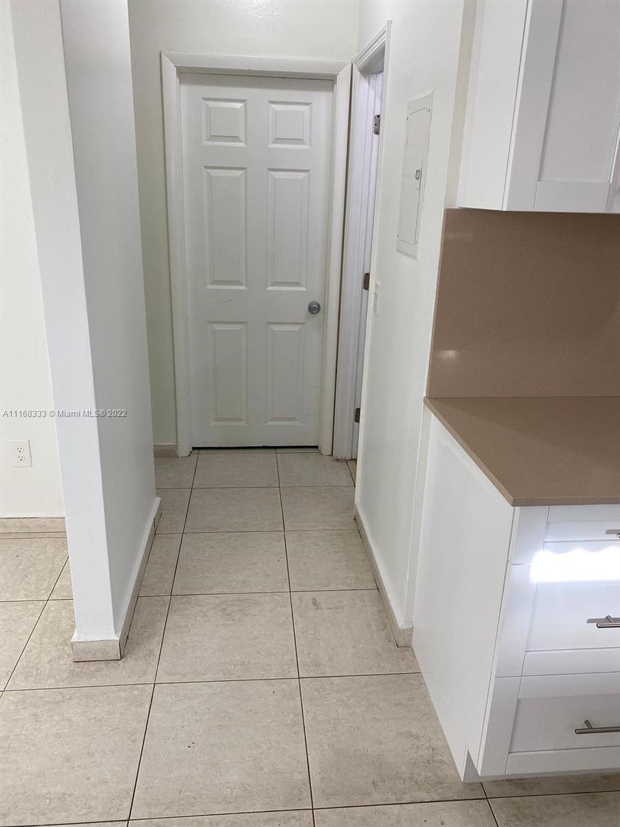 HIALEAH 9TH ADDN - Residential Lease