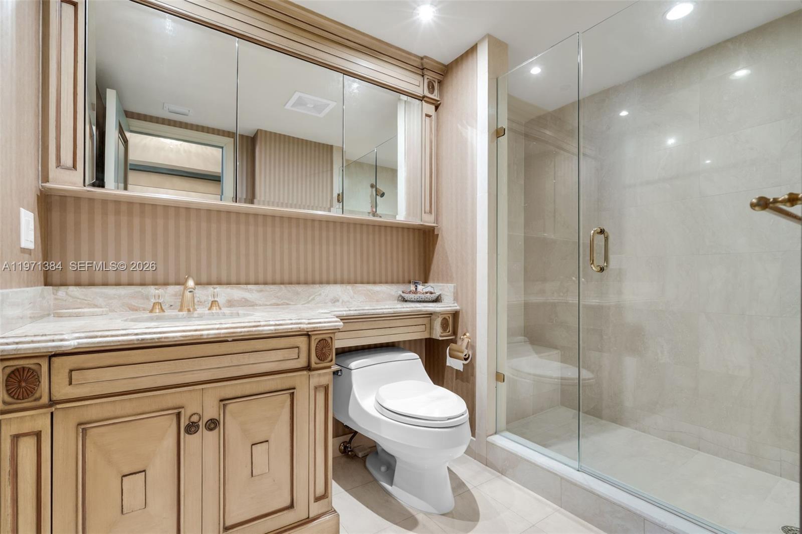 3000 ISL BLVD WILLIAMS IS - Residential