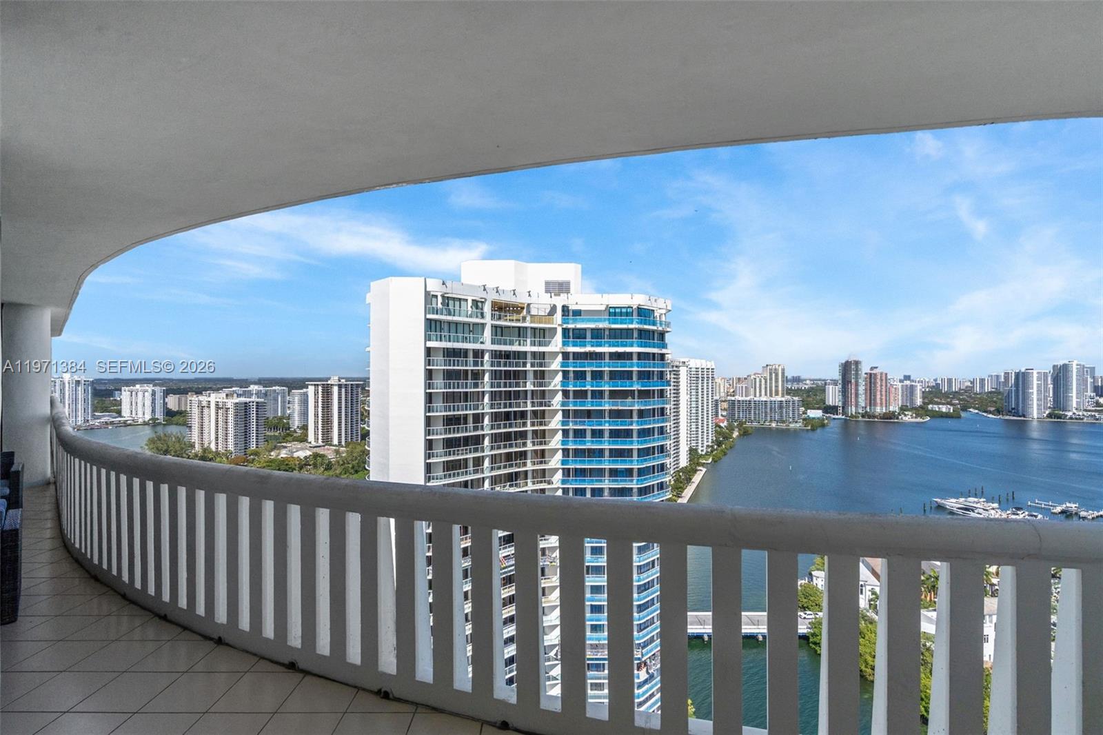 3000 ISL BLVD WILLIAMS IS - Residential
