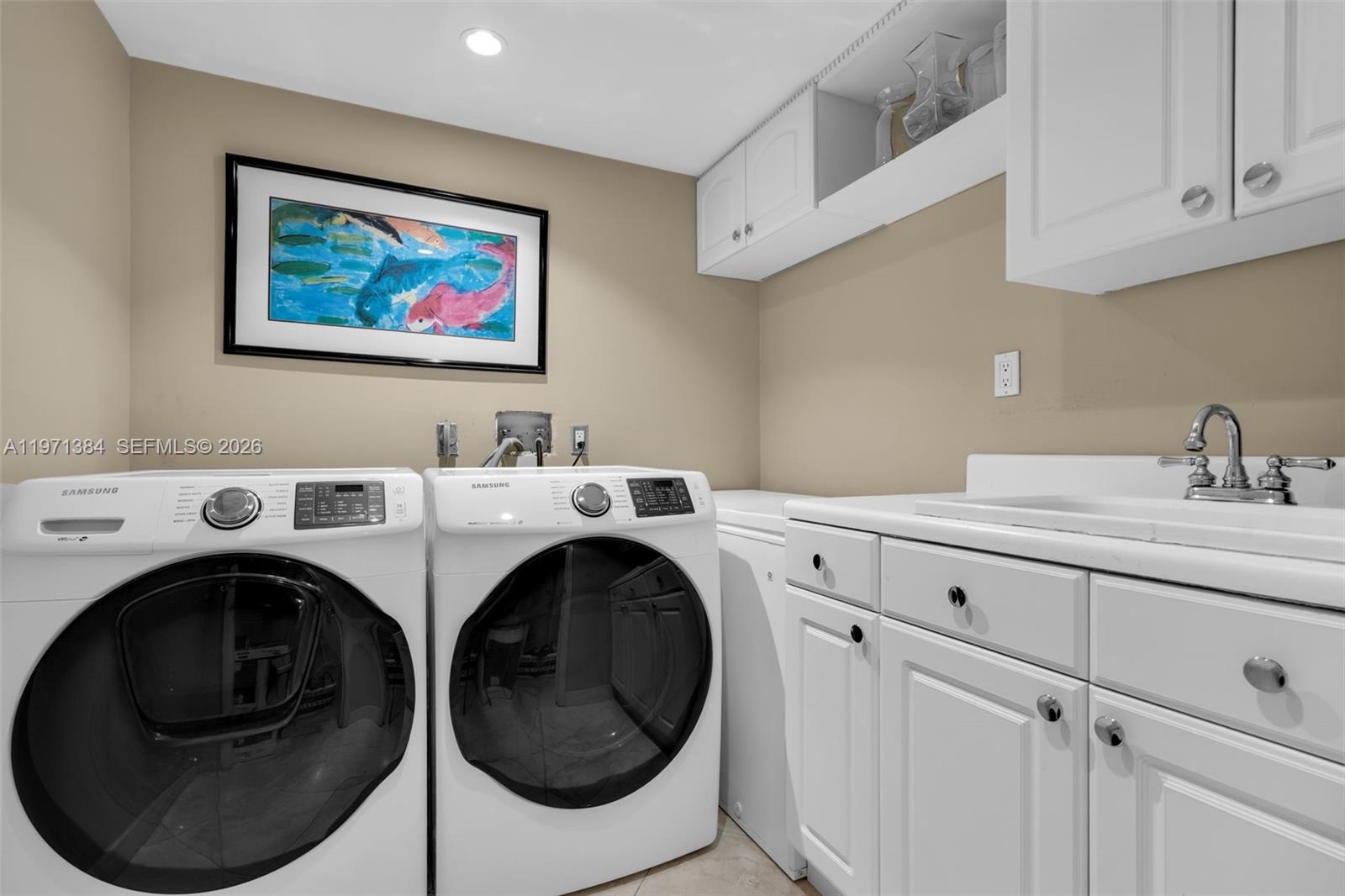 3000 ISL BLVD WILLIAMS IS - Residential