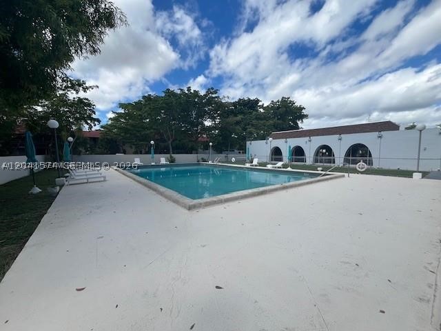 LAKE PARK CONDO NO 1 - BL - Residential