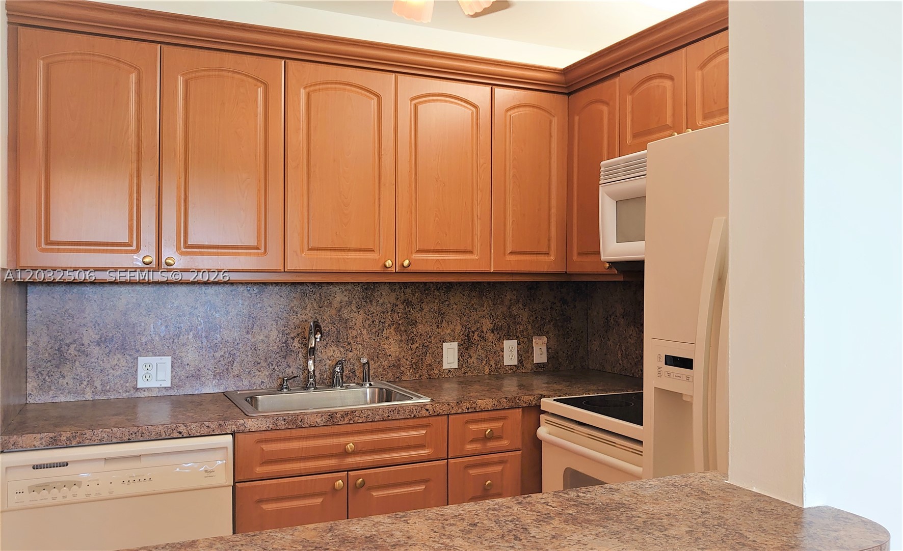 SUFFOLK AT CENTURY VILLAG - Residential Lease