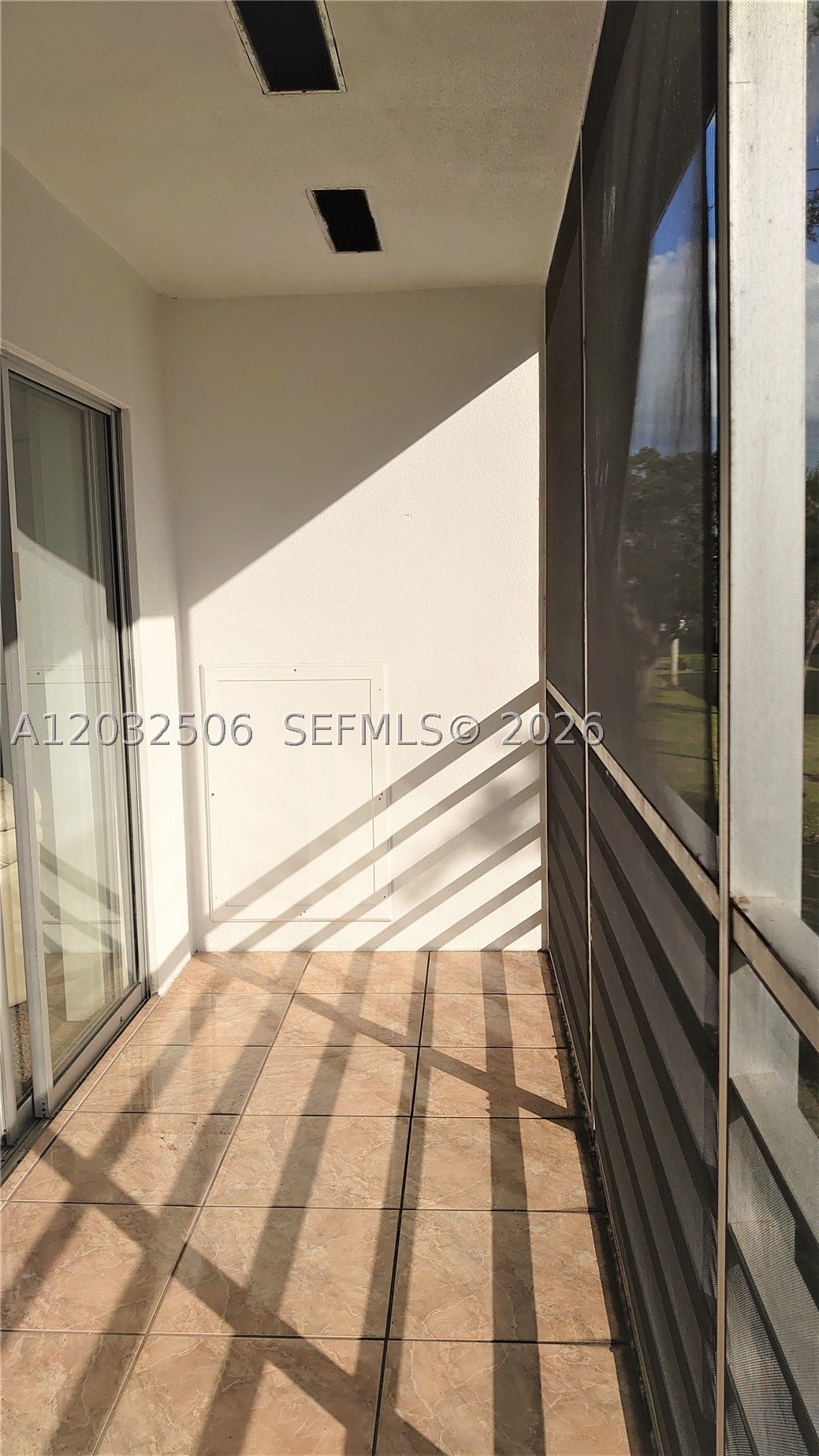 SUFFOLK AT CENTURY VILLAG - Residential Lease