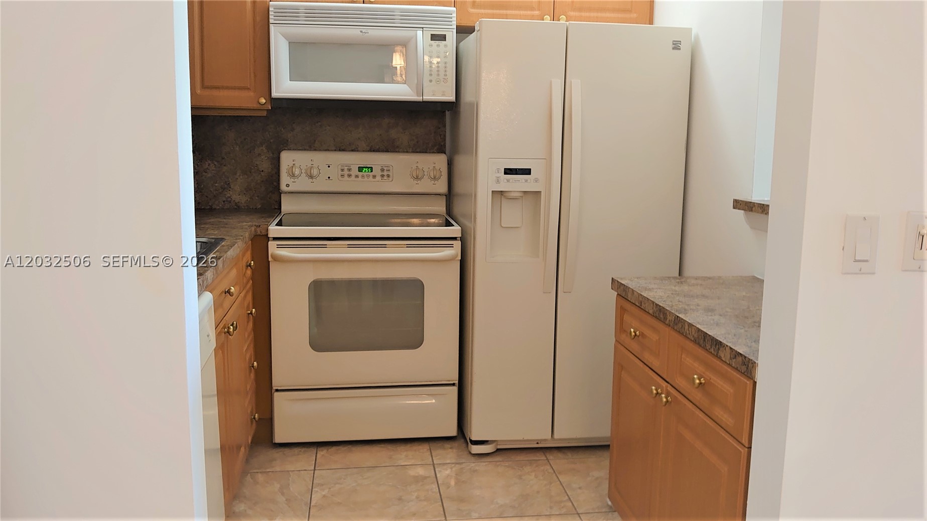 SUFFOLK AT CENTURY VILLAG - Residential Lease