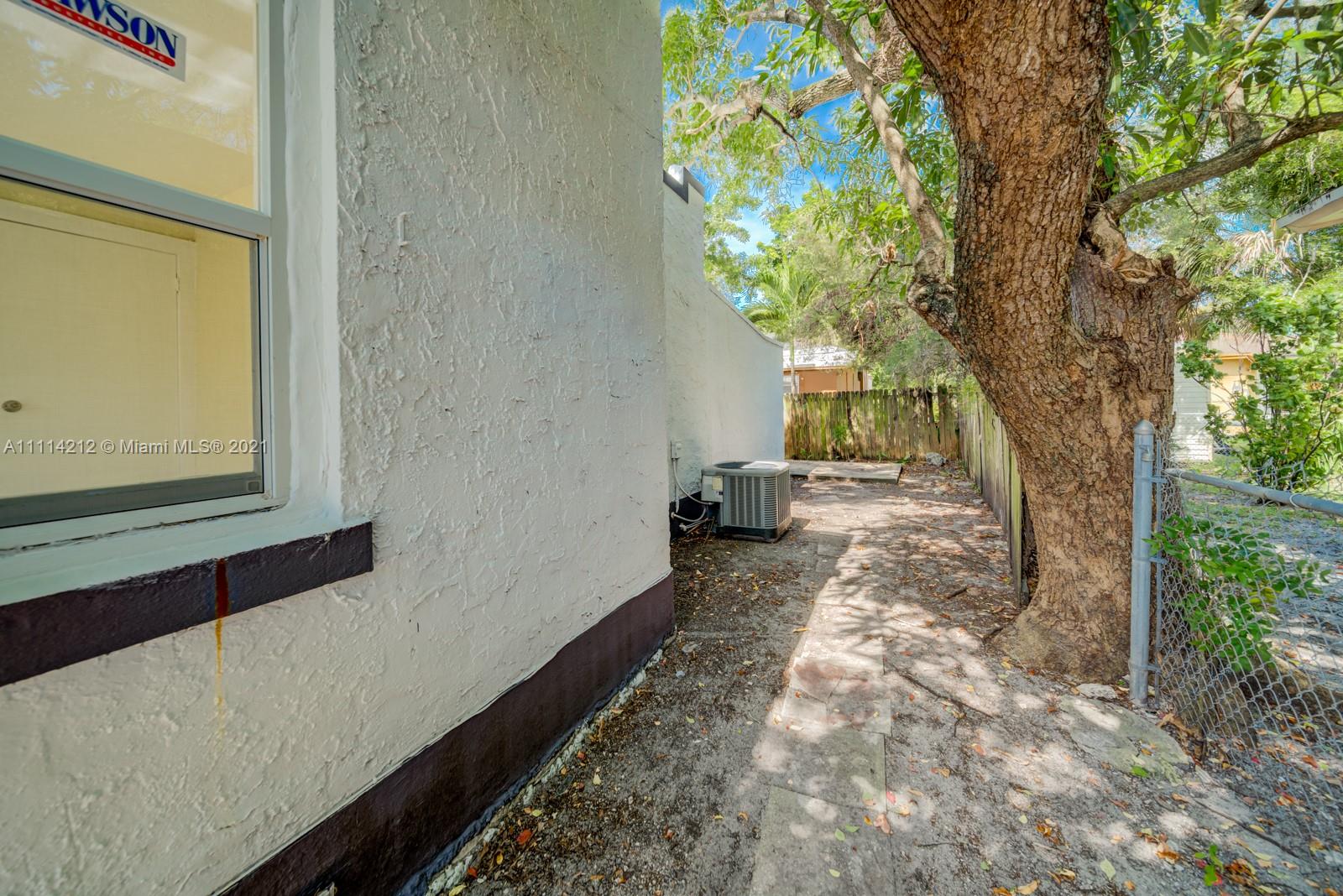 PINE HIGHLANDS - Residential Lease