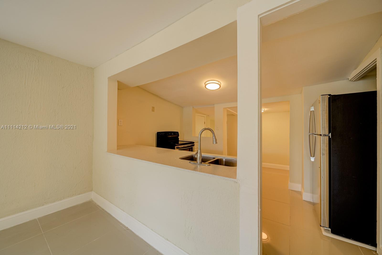 PINE HIGHLANDS - Residential Lease