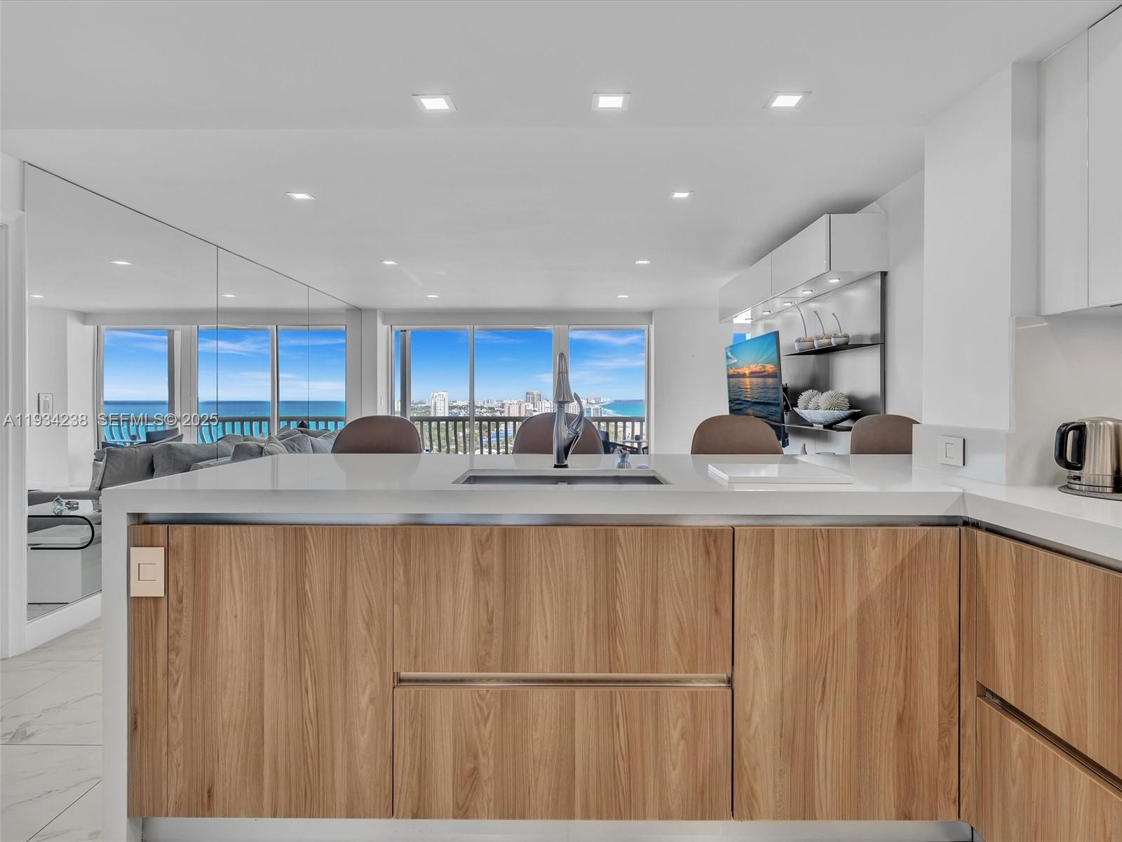 POINT OF AMERICAS II - Residential