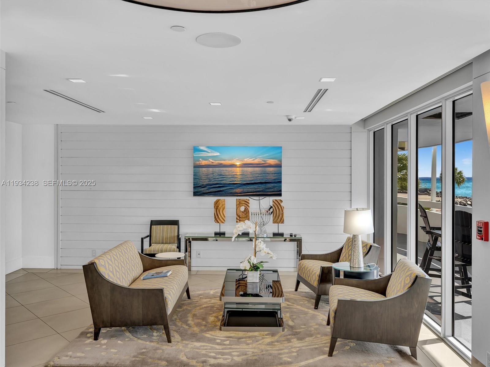 POINT OF AMERICAS II - Residential