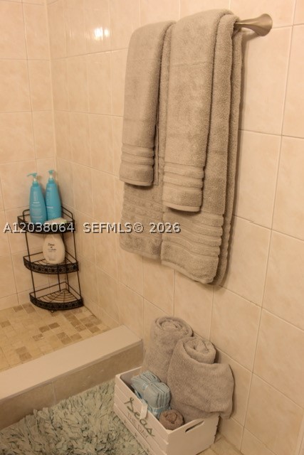 THE AVENTURA BEACH CLUB C - Residential Lease