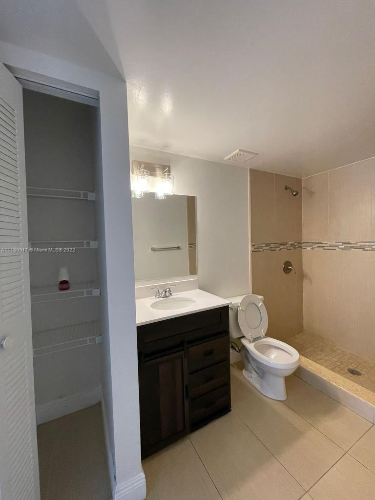 ST ANDREWS CONDO - Residential Lease