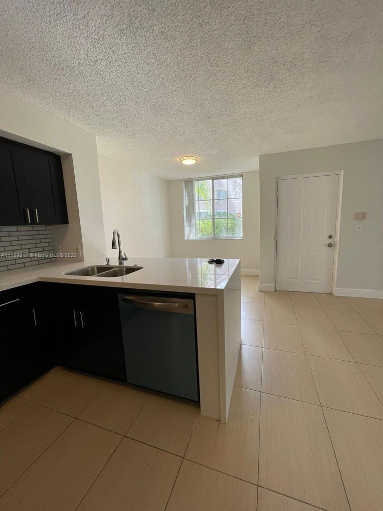ST ANDREWS CONDO - Residential Lease