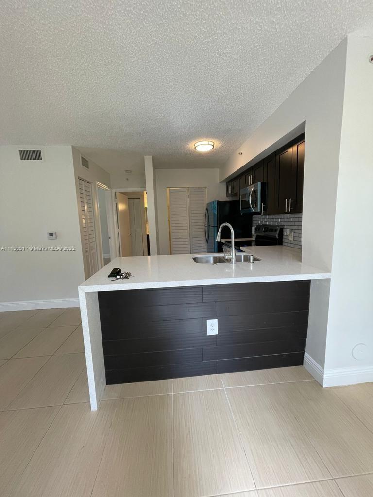 ST ANDREWS CONDO - Residential Lease