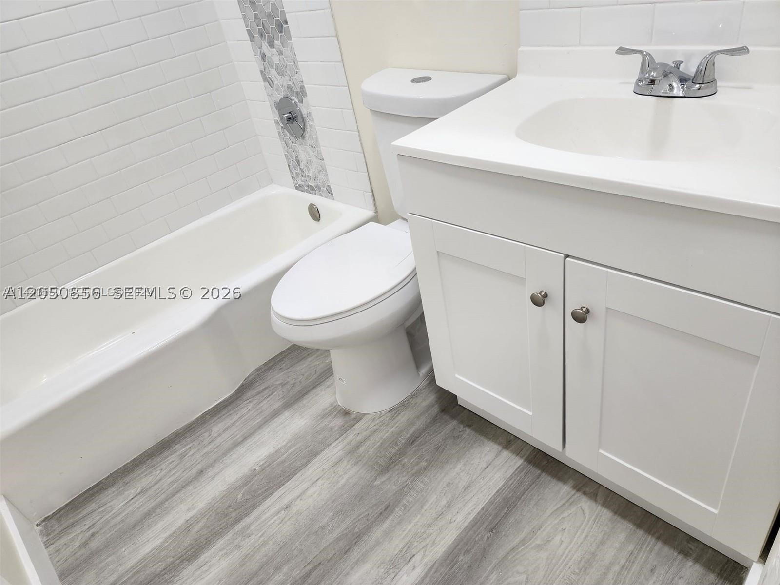 TOWN COLONY CONDO - Residential Lease