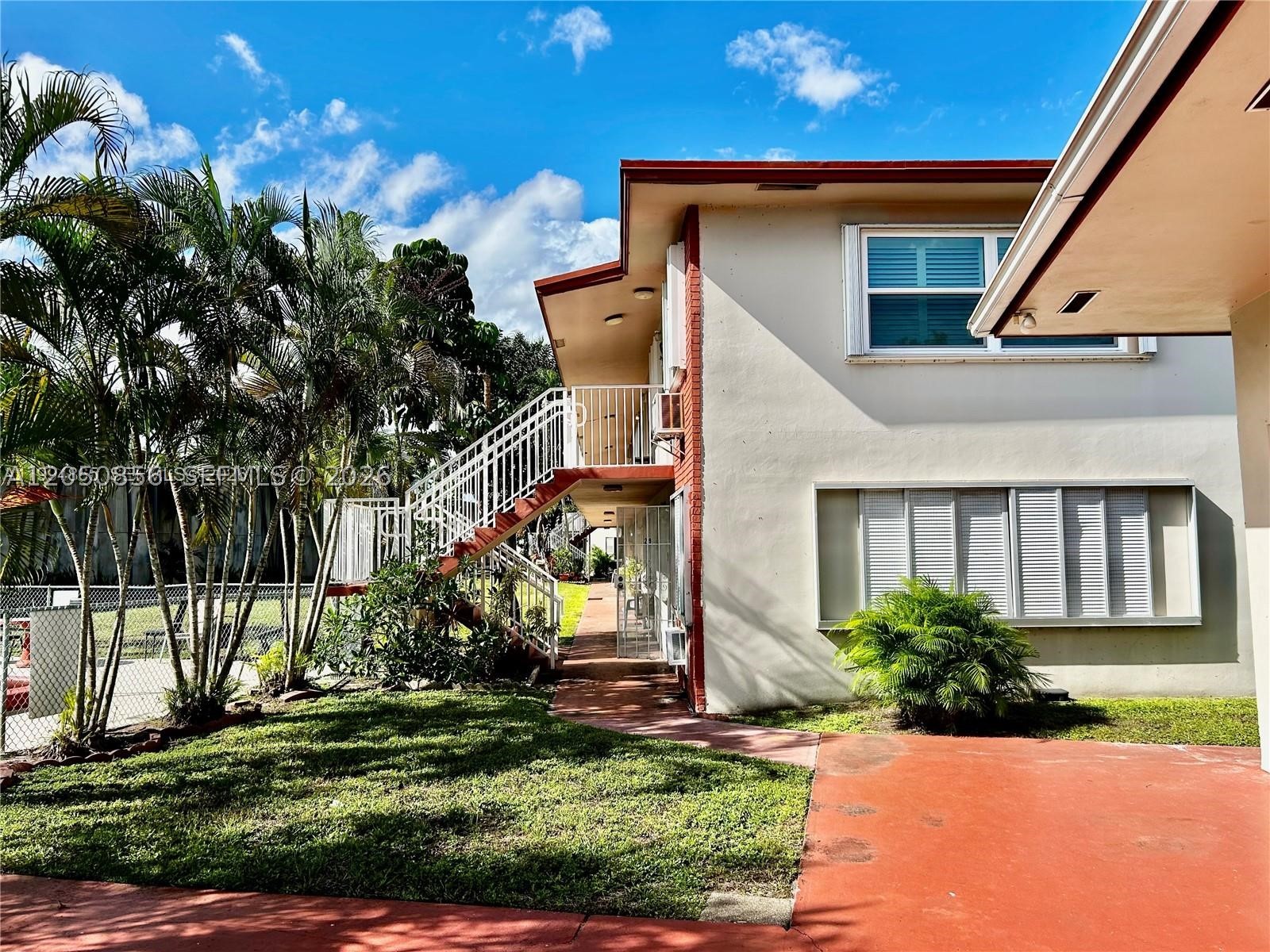 TOWN COLONY CONDO - Residential Lease