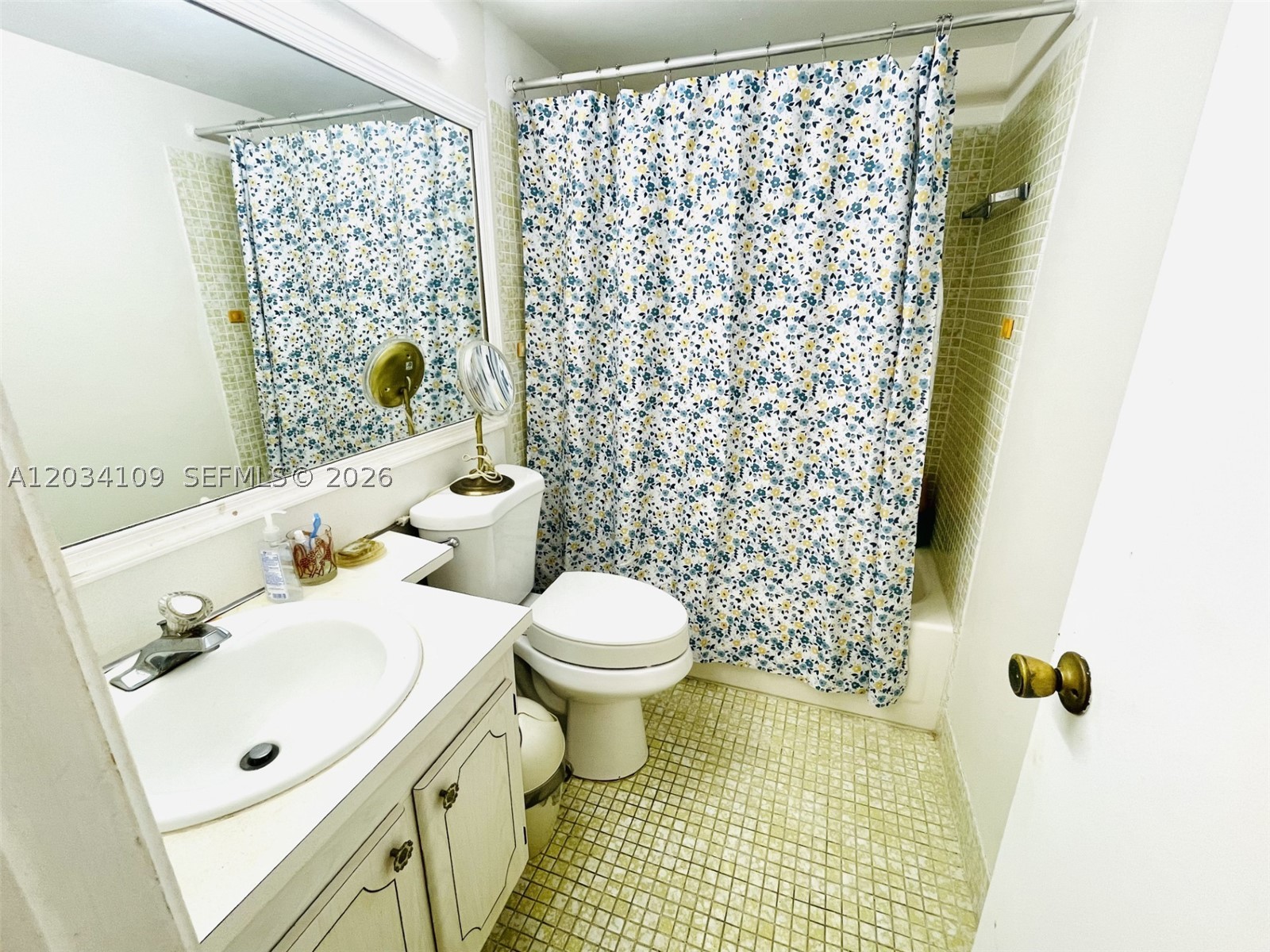 DURHAM F CONDO - Residential