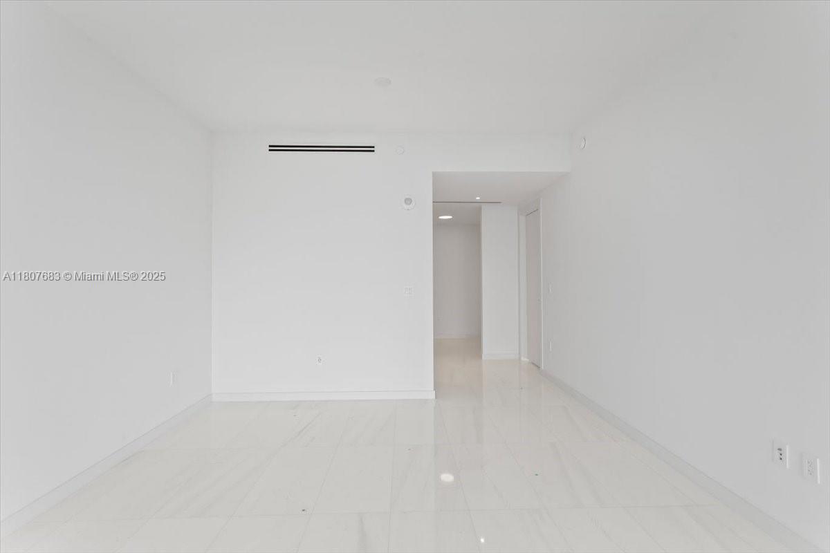 ASTON MARTIN RESIDENCES - Residential Lease