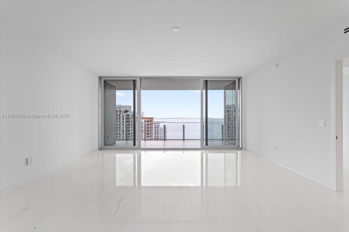 ASTON MARTIN RESIDENCES - Residential Lease