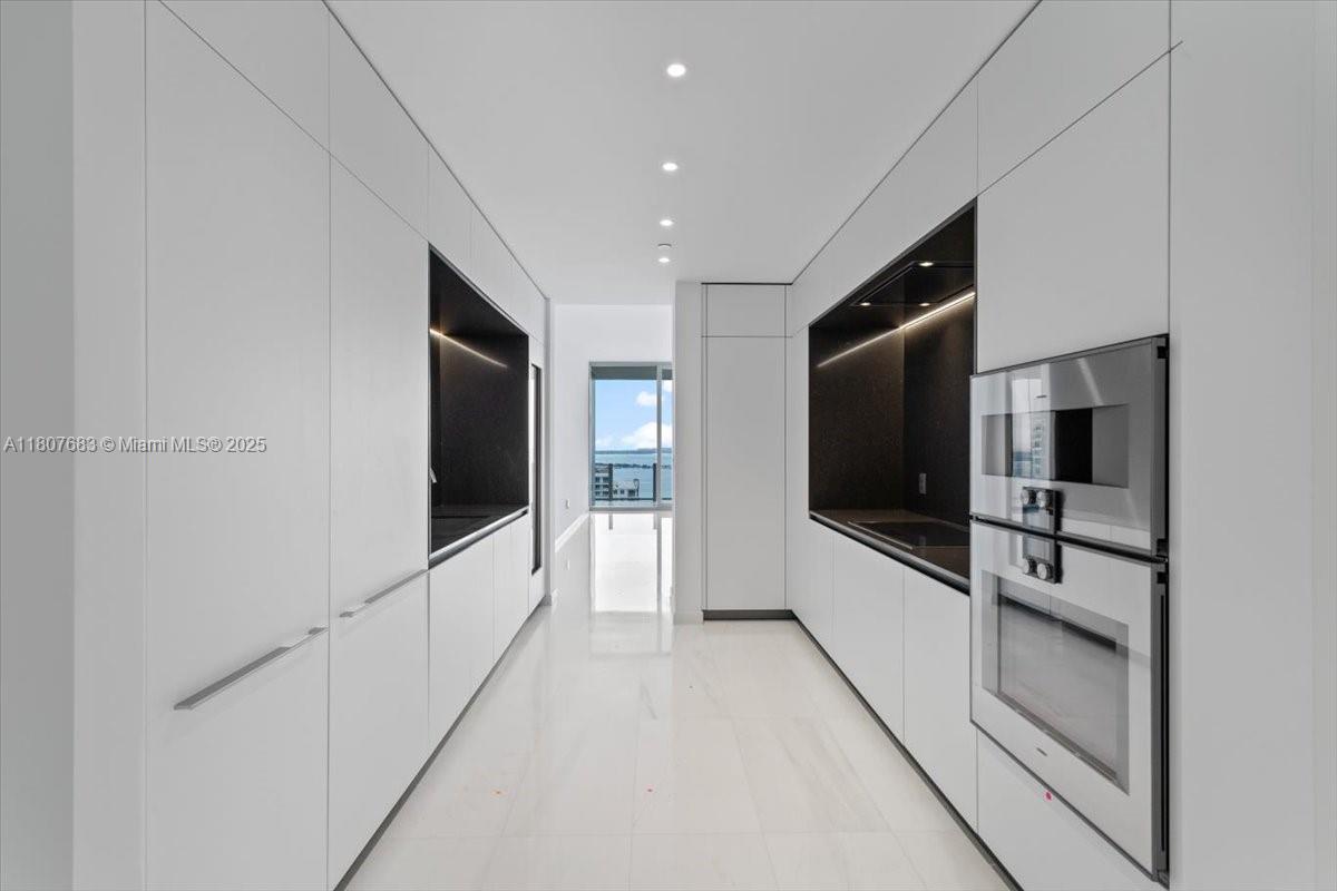 ASTON MARTIN RESIDENCES - Residential Lease