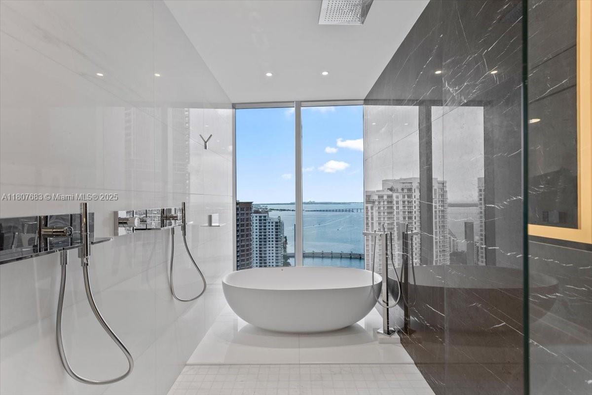 ASTON MARTIN RESIDENCES - Residential Lease