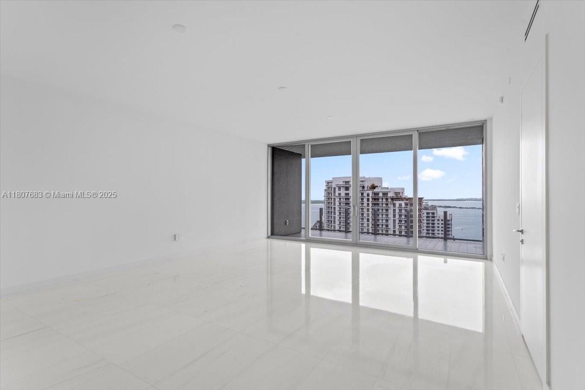 ASTON MARTIN RESIDENCES - Residential Lease