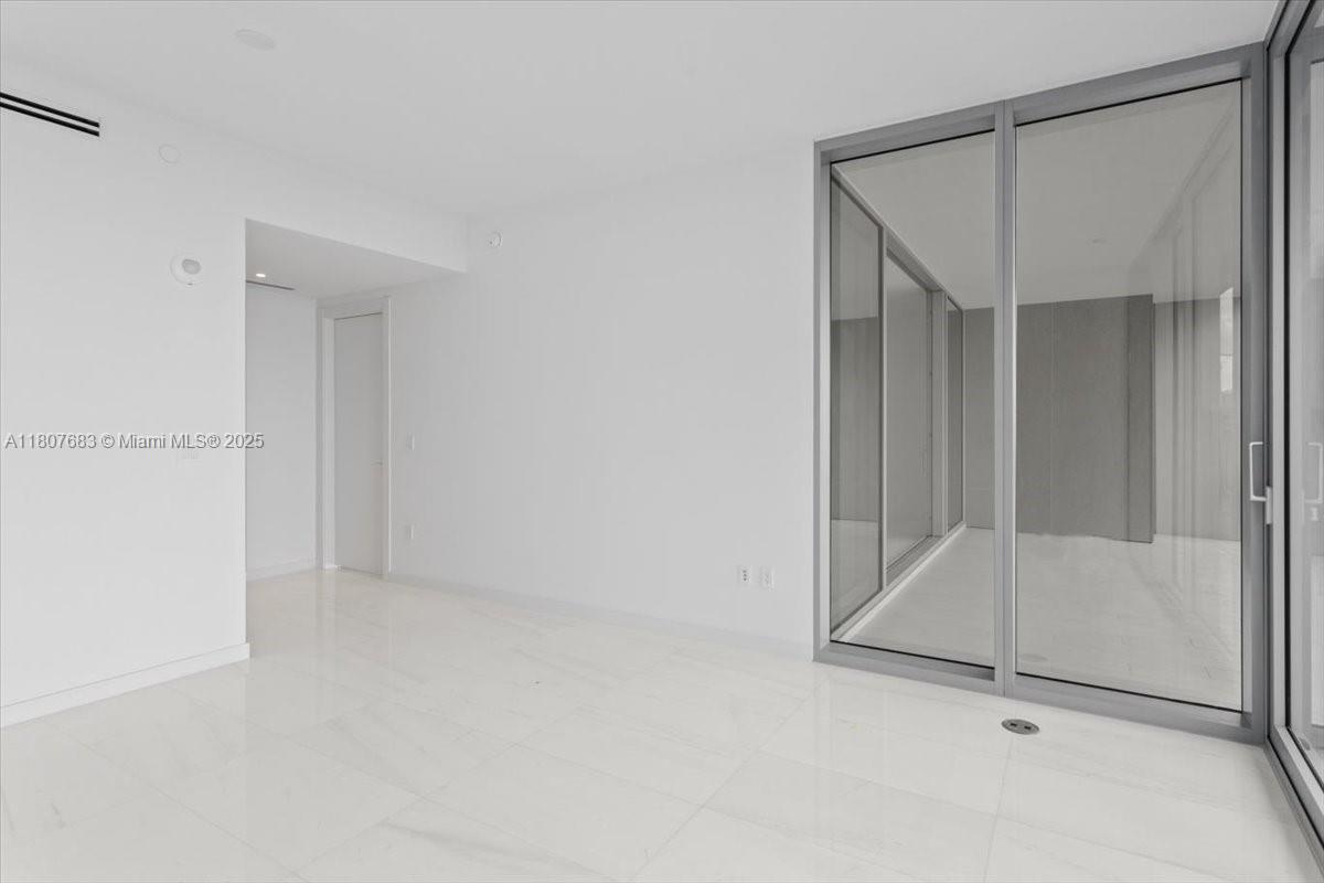 ASTON MARTIN RESIDENCES - Residential Lease