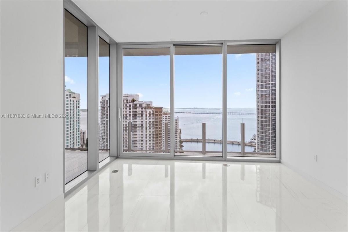 ASTON MARTIN RESIDENCES - Residential Lease