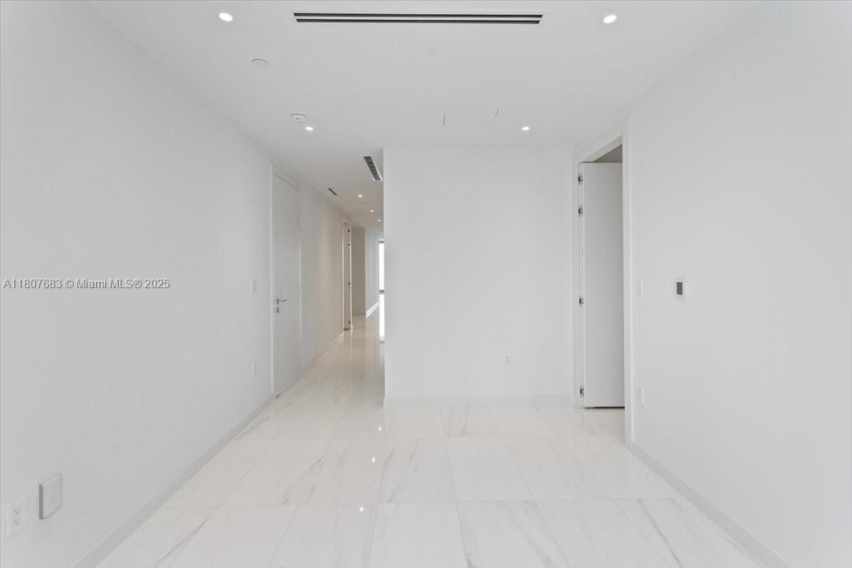 ASTON MARTIN RESIDENCES - Residential Lease