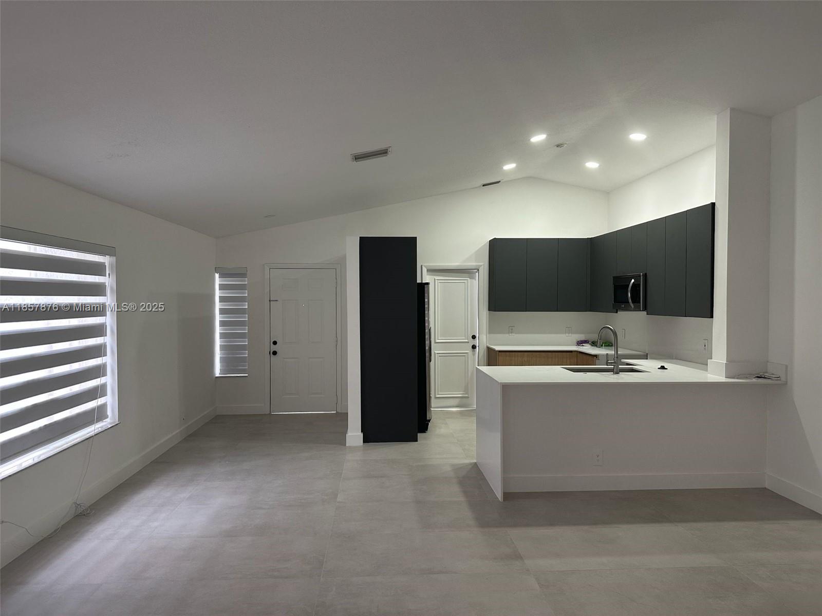 SECTORS 3 & 4 BOUNDARY PL - Residential