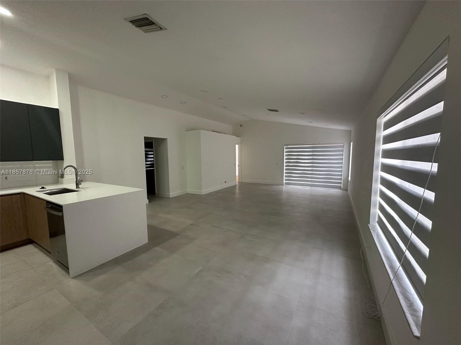SECTORS 3 & 4 BOUNDARY PL - Residential