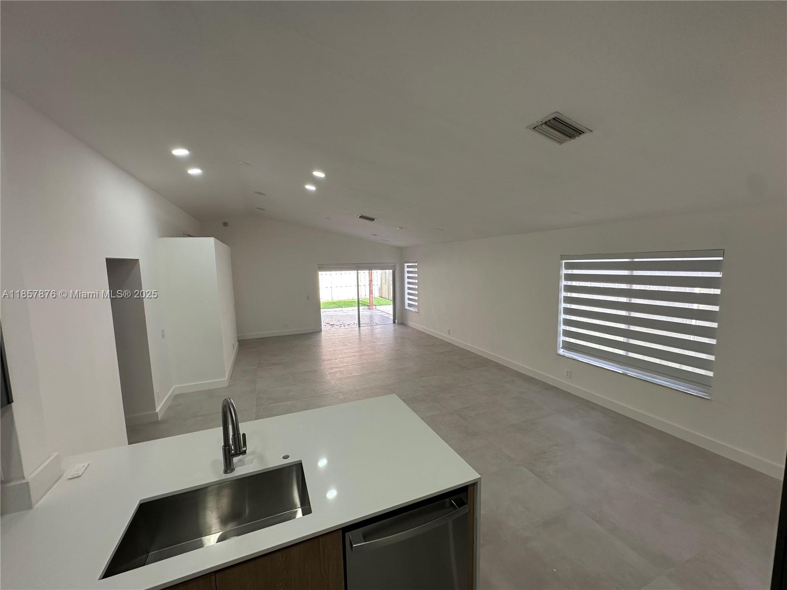 SECTORS 3 & 4 BOUNDARY PL - Residential