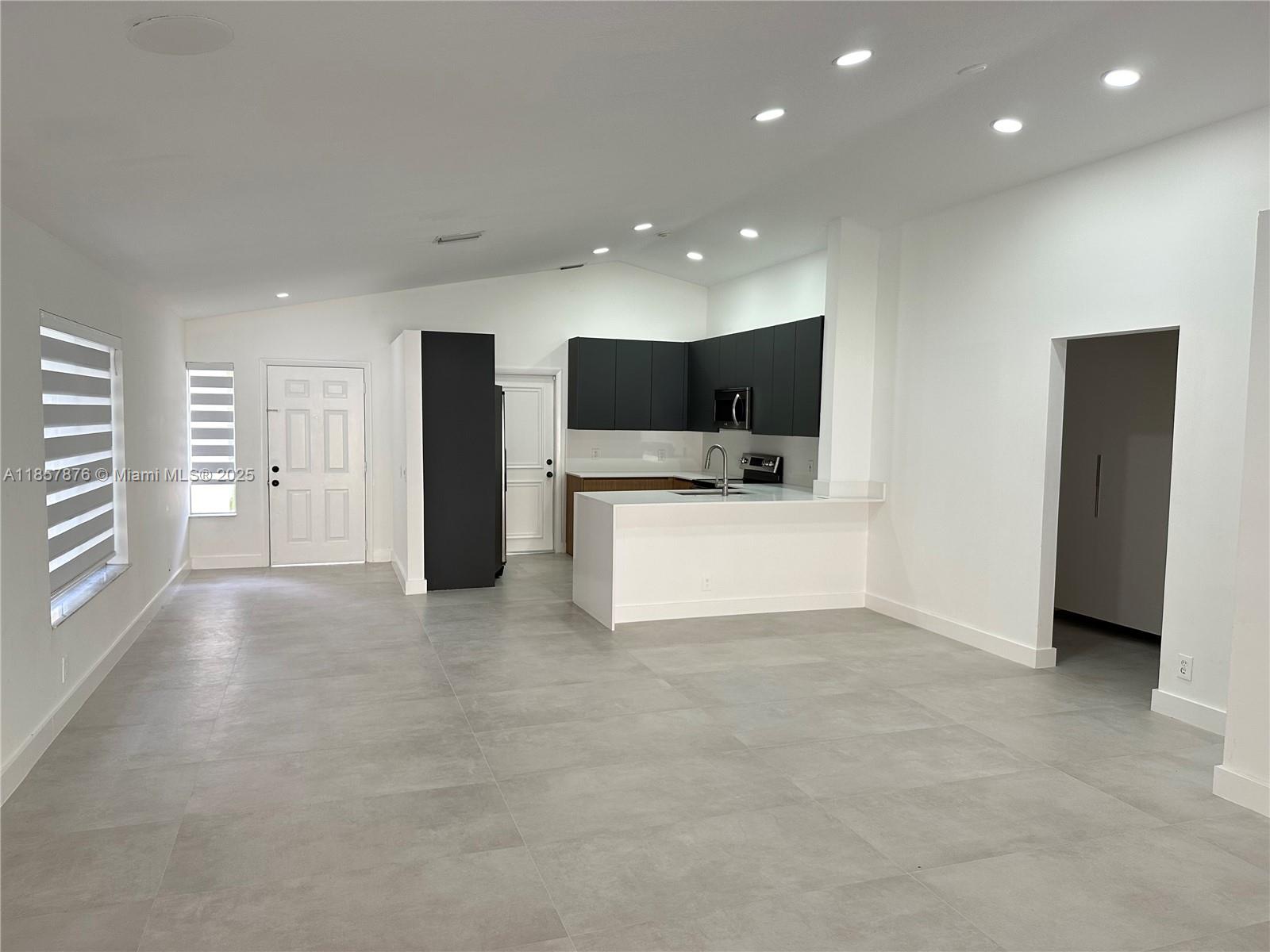 SECTORS 3 & 4 BOUNDARY PL - Residential